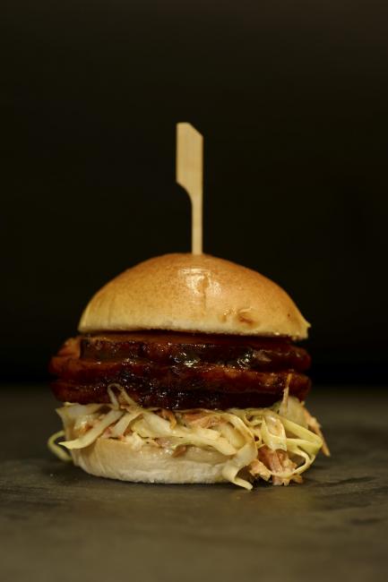 JetDine Menu F9 - mini slow-cooked pork belly slider with blue cheese, coleslaw and jack daniel's sauce